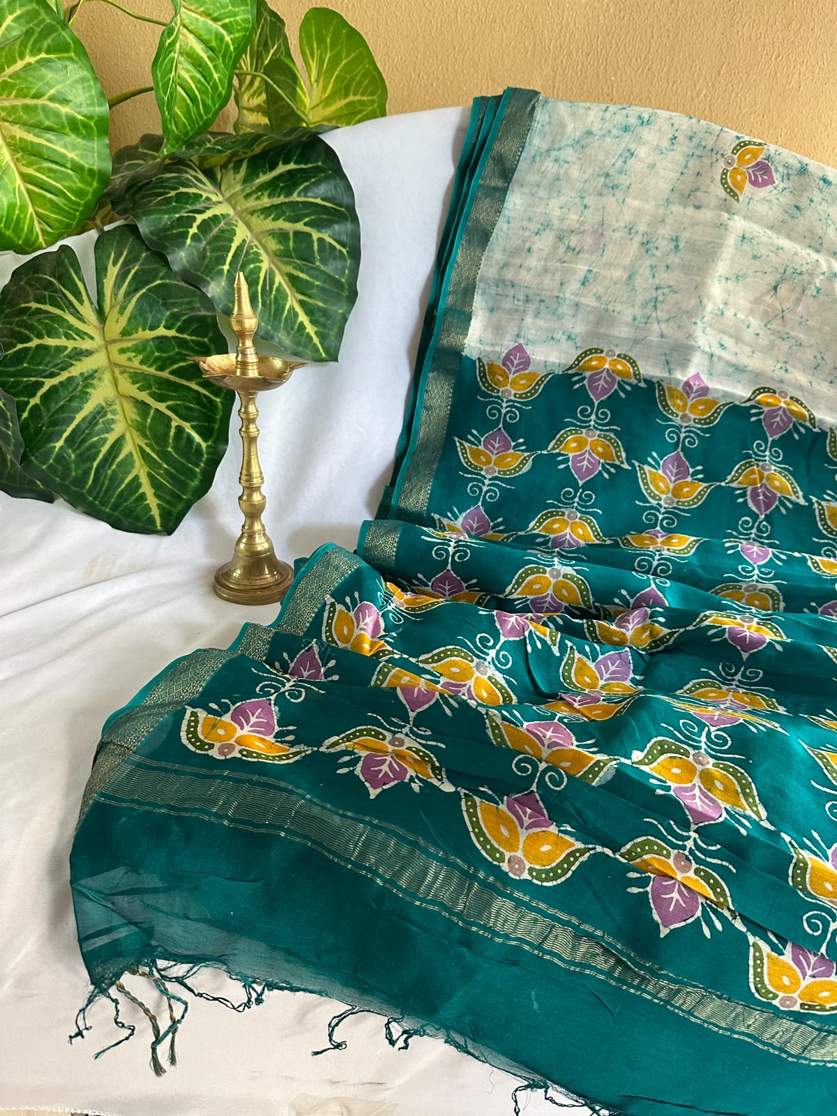 Exclusive Maheshwari Handwoven Silk Cotton Batik Indonesia Handpainted Sarees