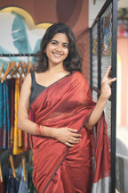 ✨ Elegance draped in every thread! ✨
This stunning Maroon Maheshwari saree with subtle shimmering stripes is a perfect blend of grace, tradition, and timeless beauty ❤️✨